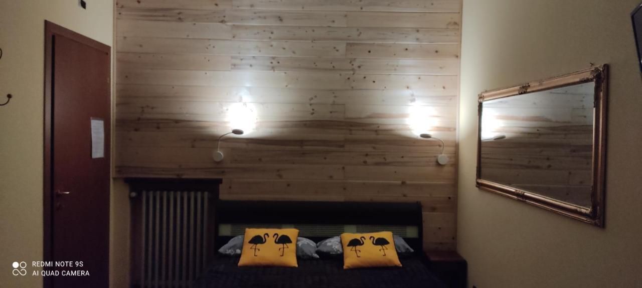 B&B Country House 克雷马 外观 照片